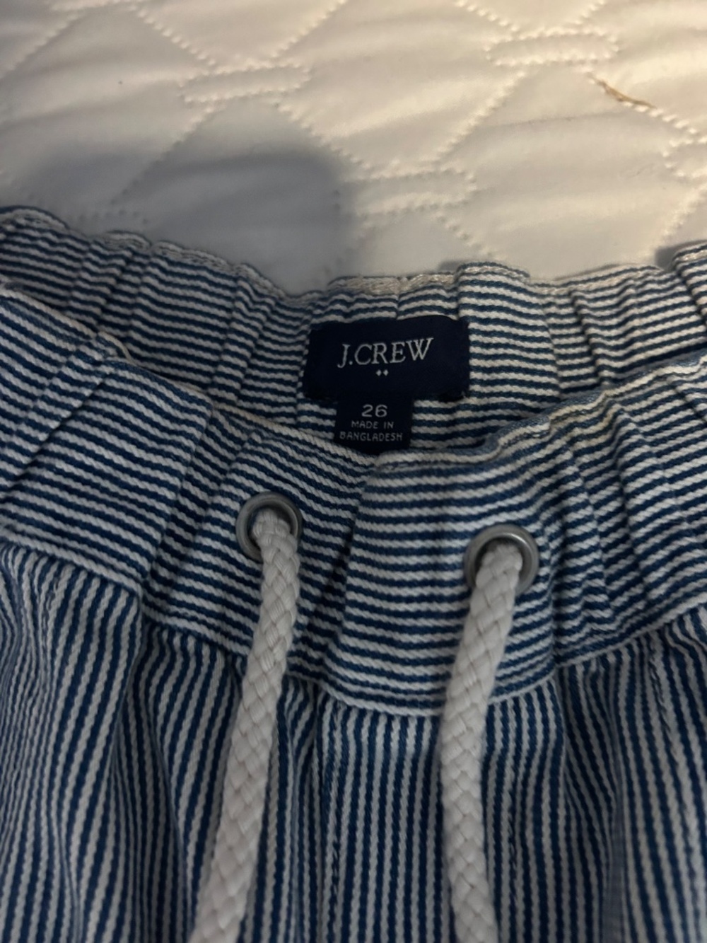 Shorts - Picture 2 of 4